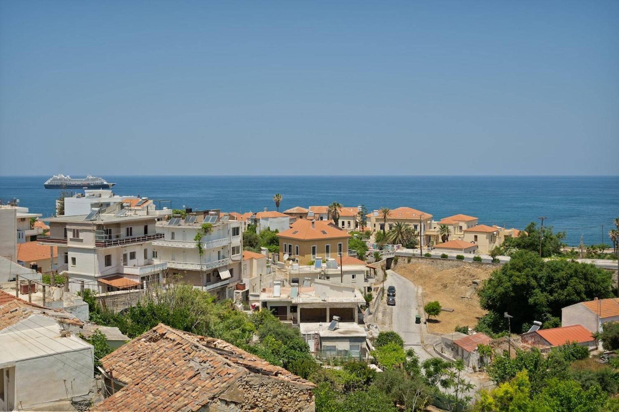 Sea City And Mountain View Apartment La Canea Esterno foto
